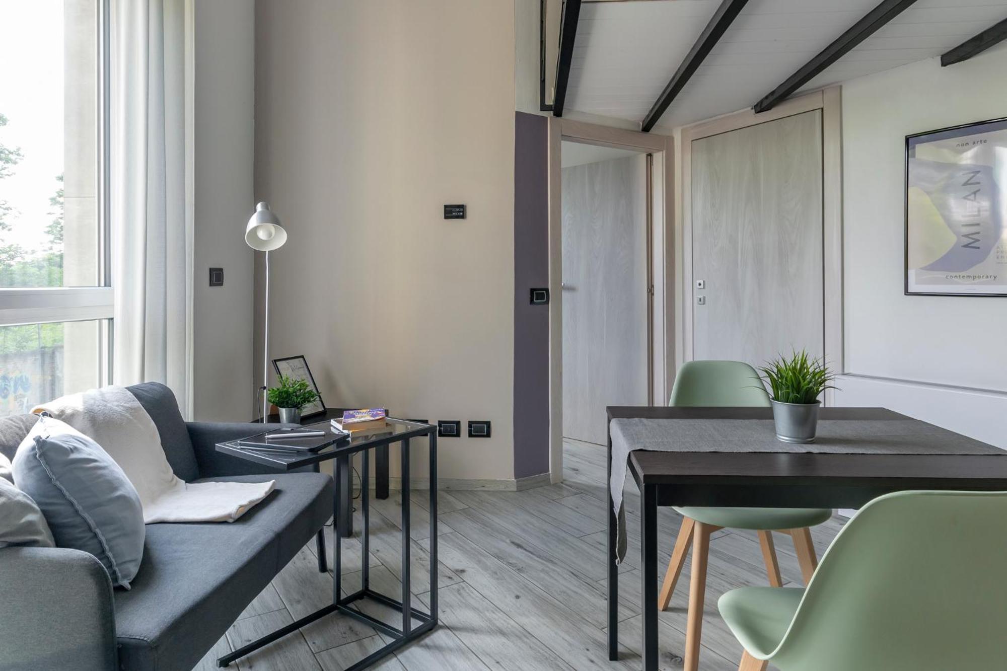 Aprica16 Loft House Milano Apartment Exterior photo